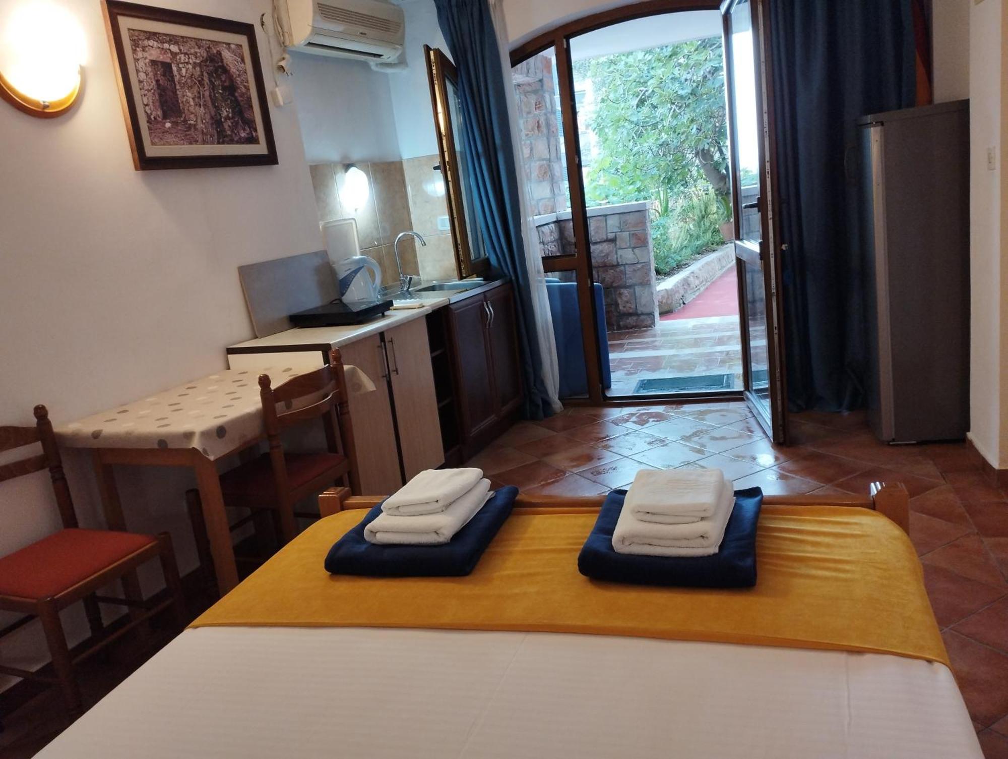 Zoro Apartments 斯韦蒂·斯特凡 客房 照片