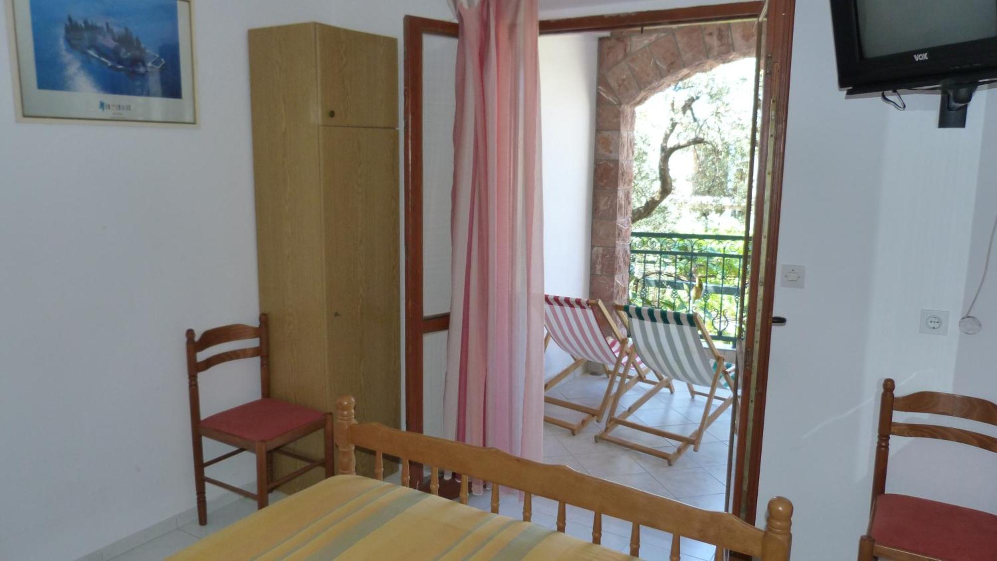 Zoro Apartments 斯韦蒂·斯特凡 客房 照片